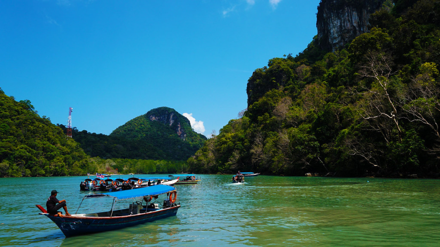 LANGKAWI & TIOMAN ISLAND PARADISE (5 NIGHTS & 6 DAYS)