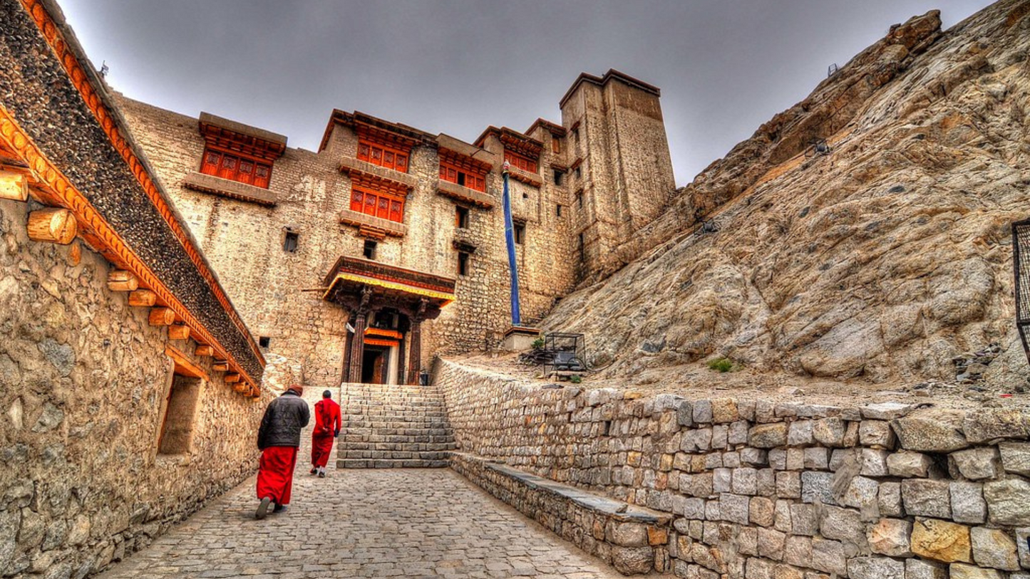 WINTER WONDERLAND LADAKH TOUR 5 NIGHTS & 6 DAYS
