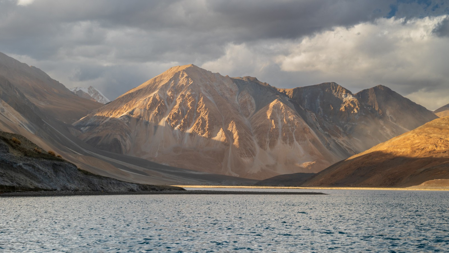 WINTER WONDERLAND LADAKH TOUR 5 NIGHTS & 6 DAYS