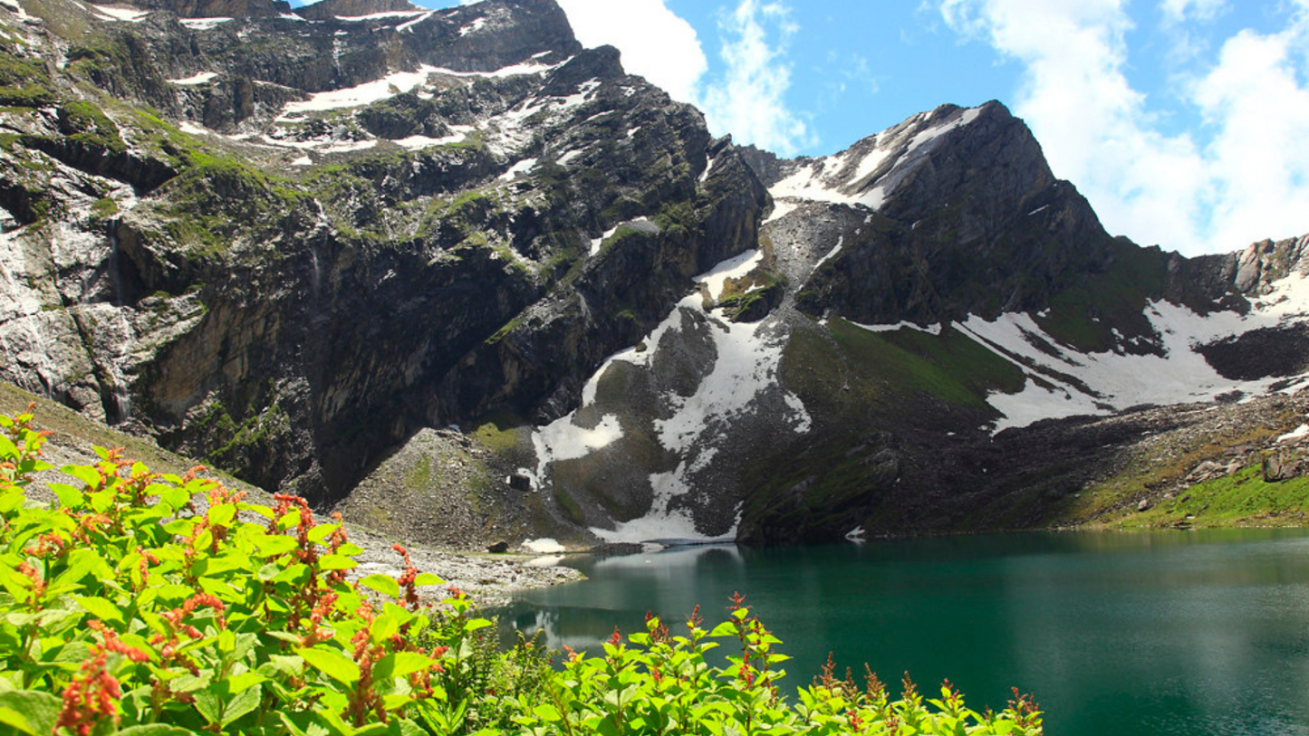VALLEY OF FLOWERS & HEMKUND SAHIB TREK 5 NIGHTS & 6 DAYS