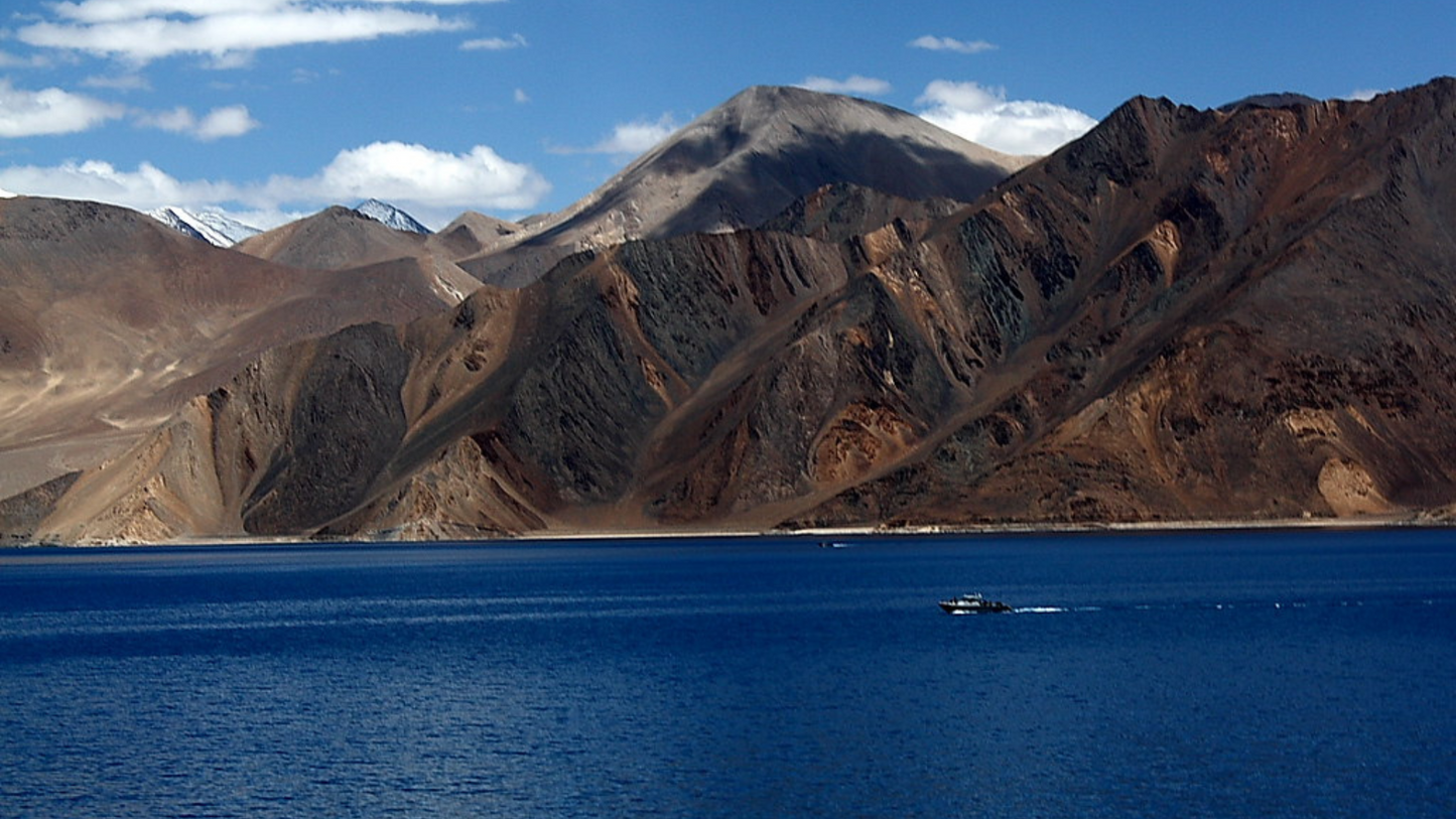 NUBRA VALLEY & PANGONG LAKE TOUR 5 NIGHTS & 6 DAYS