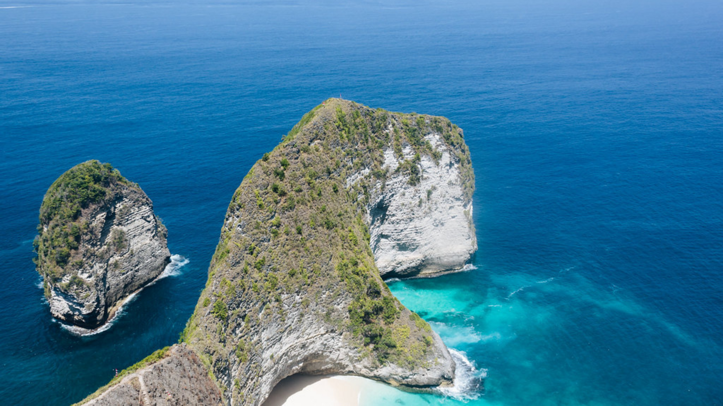 INDONESIA BACKPACKING TOUR (9 NIGHTS & 10 DAYS )