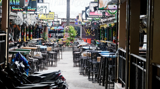 PHUKET AT A GLANCE WITH FREE VISIT TO PHI PHI ISLAND 3 NIGHTS & 4 DAYS