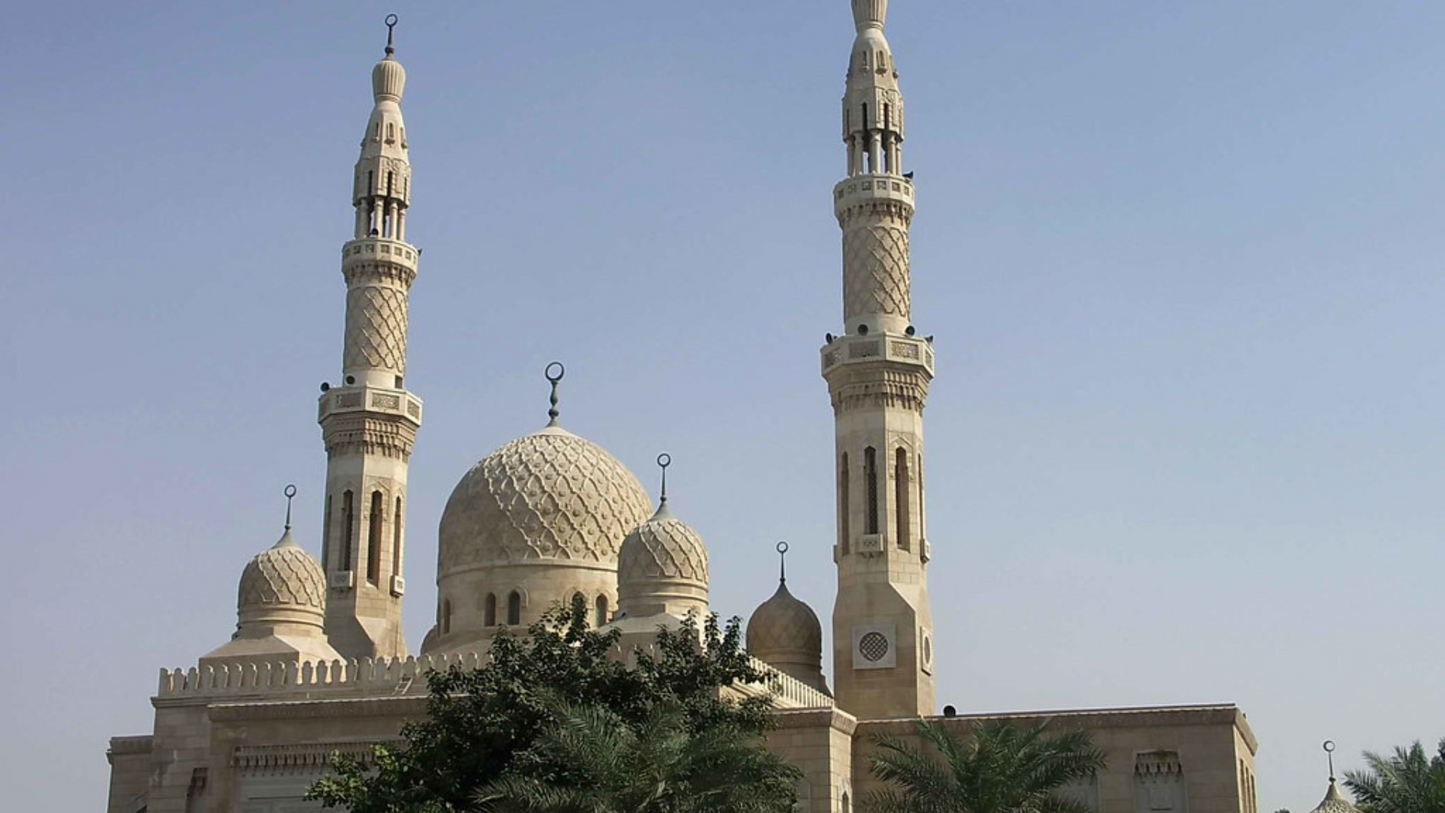 ROMANTIC DUBAI RETREAT WITH FREE PARKS & RESORTS 4 NIGHTS & 5 DAYS