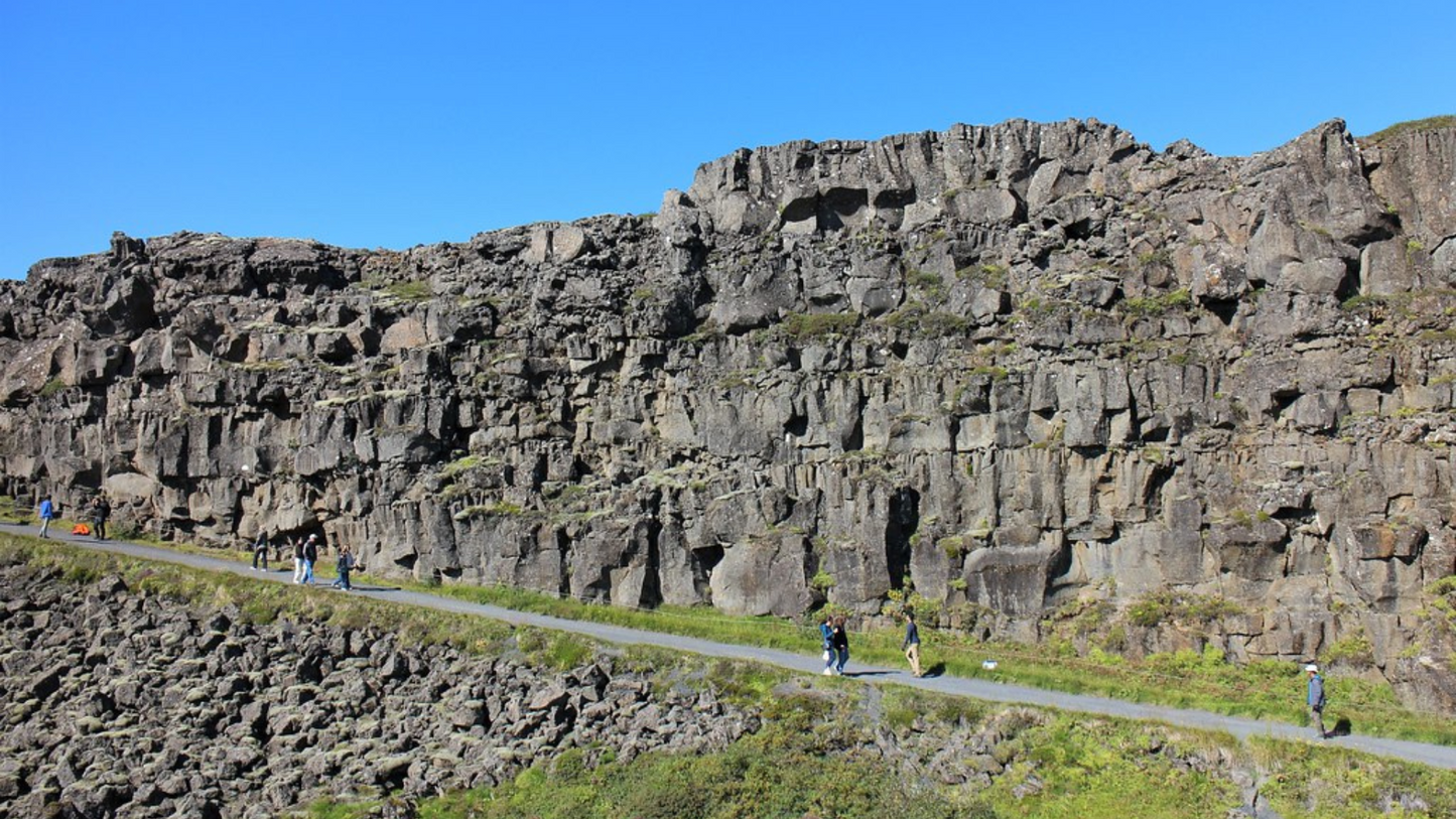 NORTHERN LIGHTS ADVENTURE – ICELAND (04 NIGHTS & 05 DAYS)