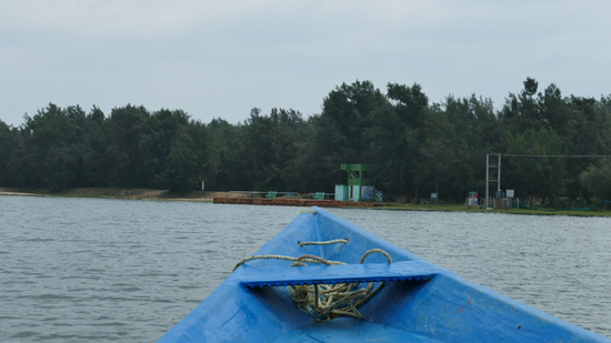 CHILIKA LAKE & SATAPADA DOLPHIN SAFARI 1 NIGHT & 2 DAYS