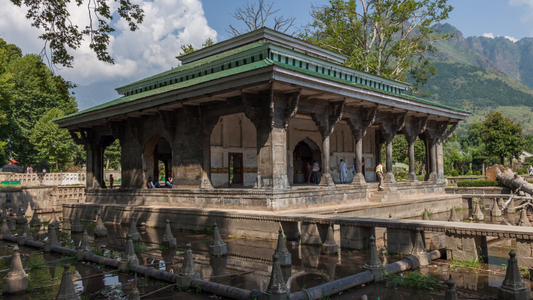 A SERENE ESCAPE SRINAGAR 2 NIGHTS& 3 DAYS