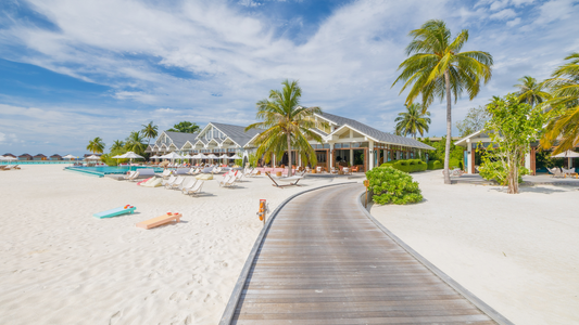 THE STANDARD, HURUVALHI MALDIVES – 4 NIGHTS & 5 DAYS