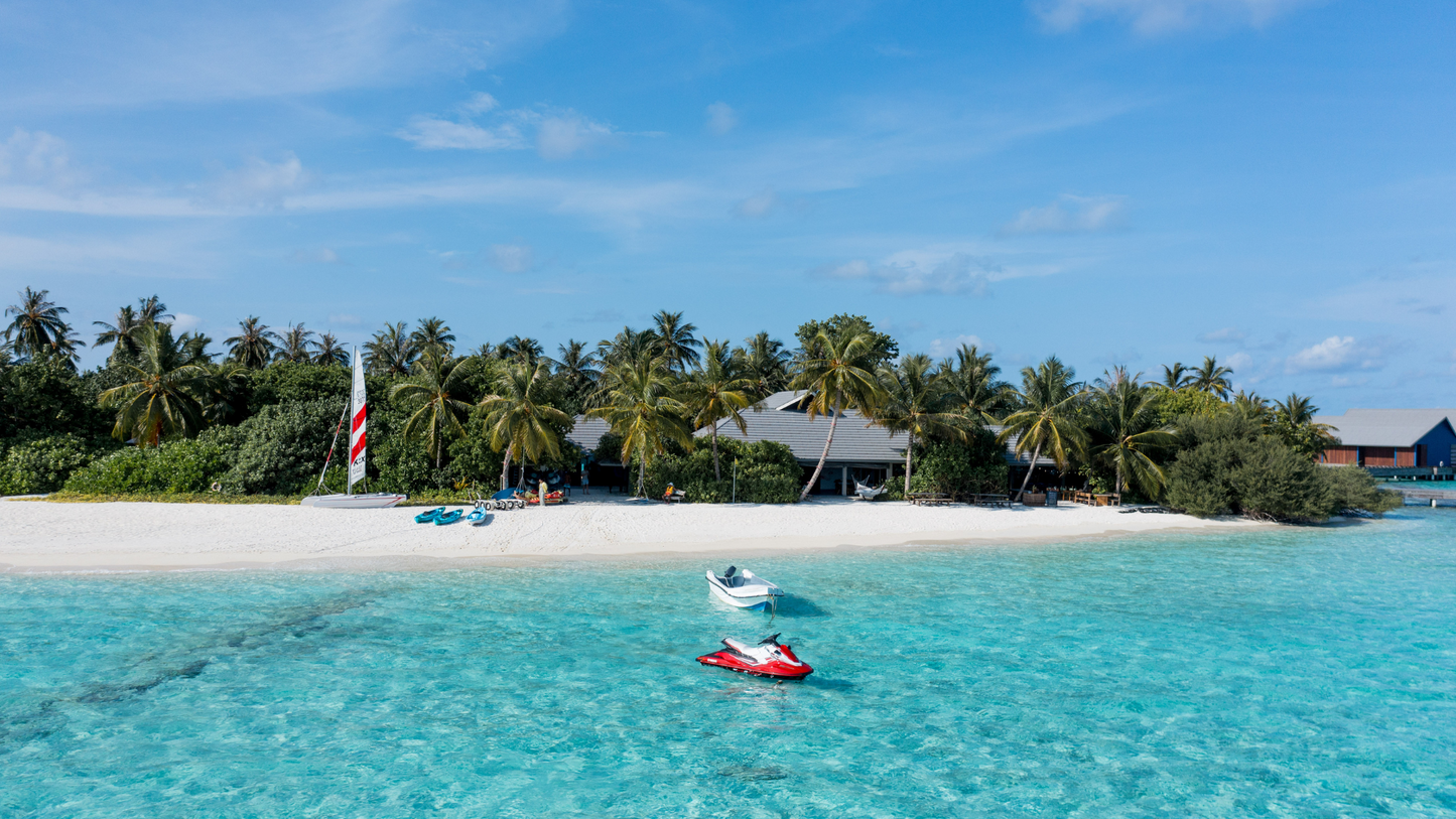 THE STANDARD, HURUVALHI MALDIVES – 4 NIGHTS & 5 DAYS