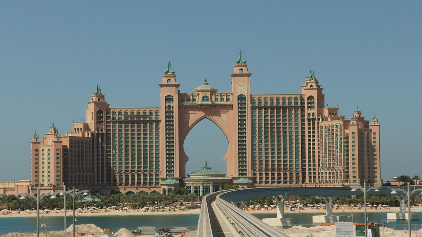 DUBAI LUXURY ESCAPE 4 NIGHTS & 5 DAYS  – INDULGE IN OPULENCE