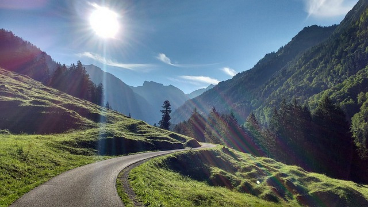SIKKIM SPLENDOURS / JOURNEY THROUGH HIMALAYAN LANDSCAPES 5 NIGHTS & 6 DAYS