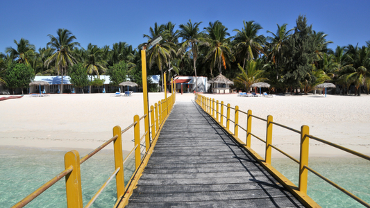 EXOTIC GATEWAY TO THE ISLANDS OF LAKSHADWEEP 3 NIGHTS & 4 DAYS